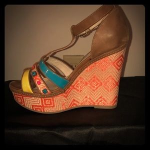 Retro platform sandal